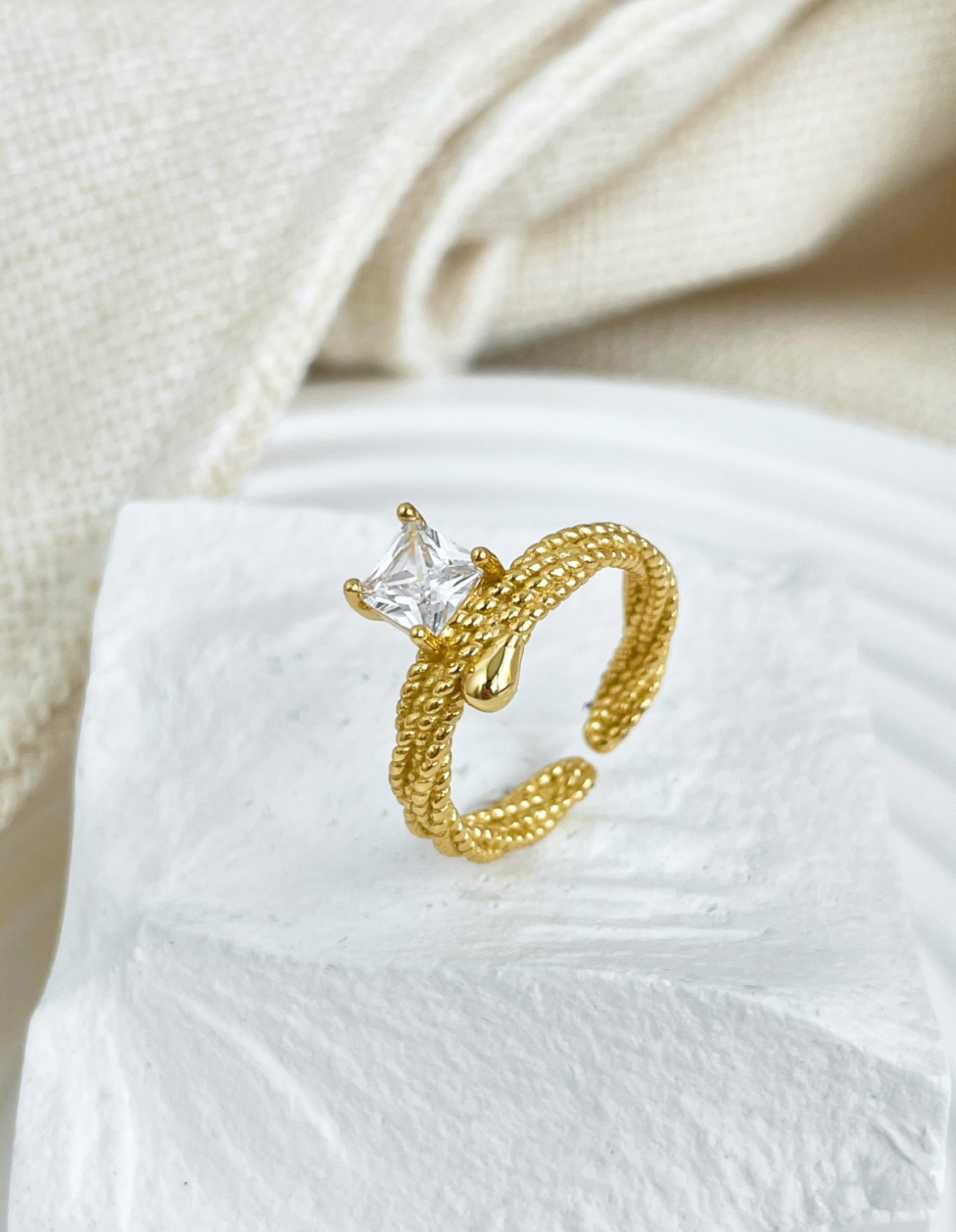 Empress Embrace Ring