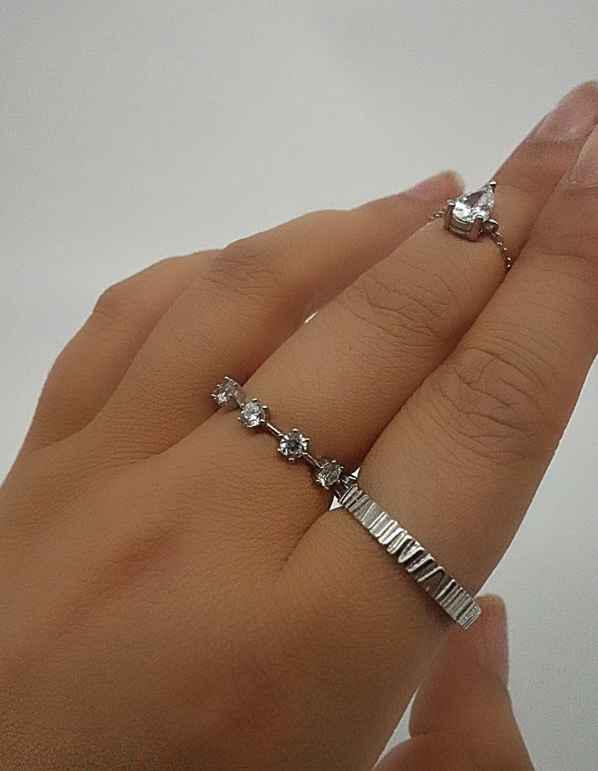 Adorn Teardrop Chain Ring